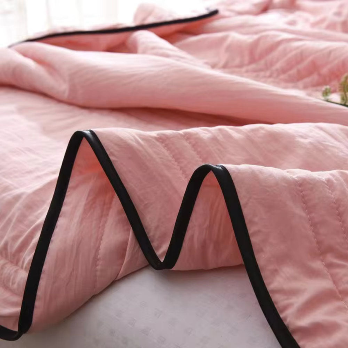 Cooling Blanket for Hot Sleepers, Summer Bed Blanket for Warm Weather – image 10