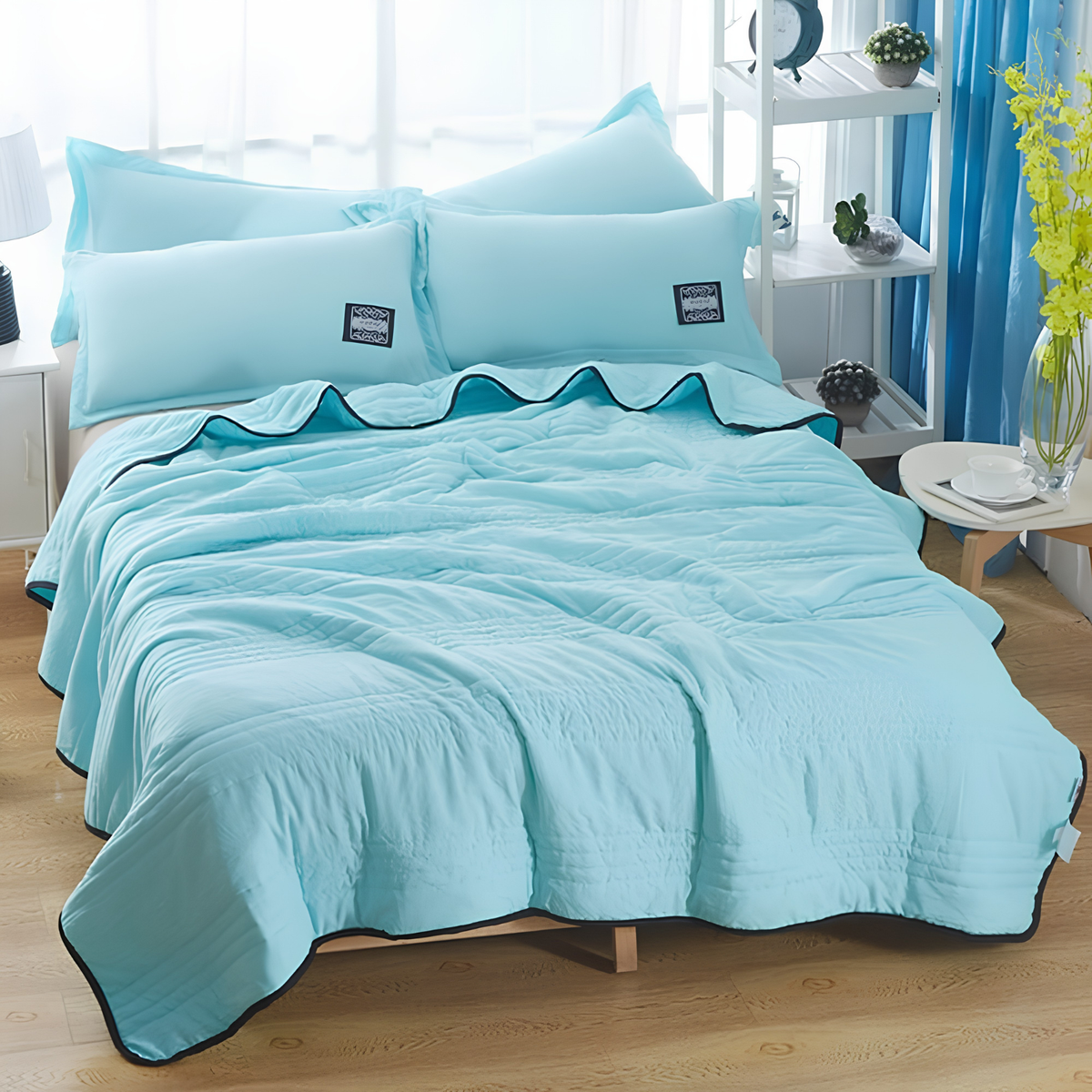 Cooling Blanket for Hot Sleepers, Machine Washable Travel Blanket in 2 Sizes