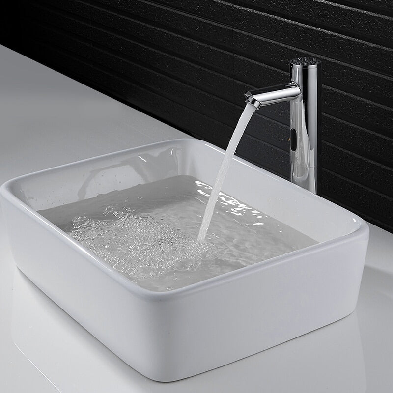 Touchless Bathroom Faucet with Infrared Sensor, Battery Powered Brass Faucet