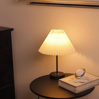 Pleated Fabric Shade Table Lamp 3