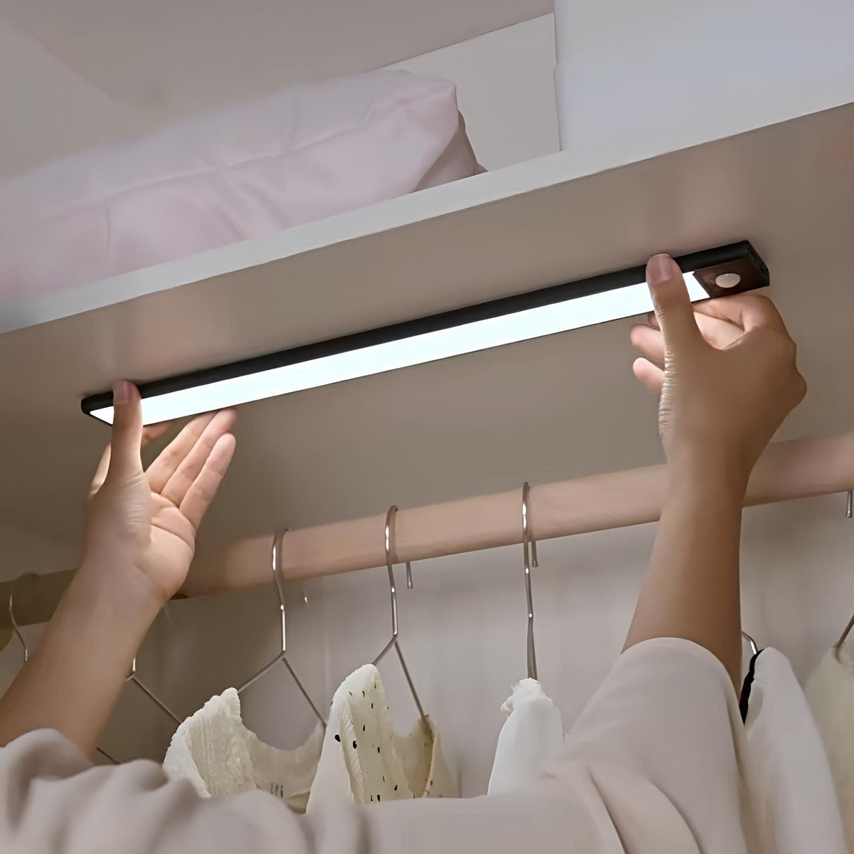 Under Cabinet Lights, Rechargeable LED Light Bar for Closet and Stairs – image 7